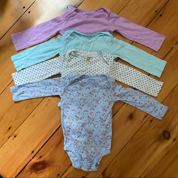 Carter's Other - Set of 4 Longsleve Onesies Carters 18 mo